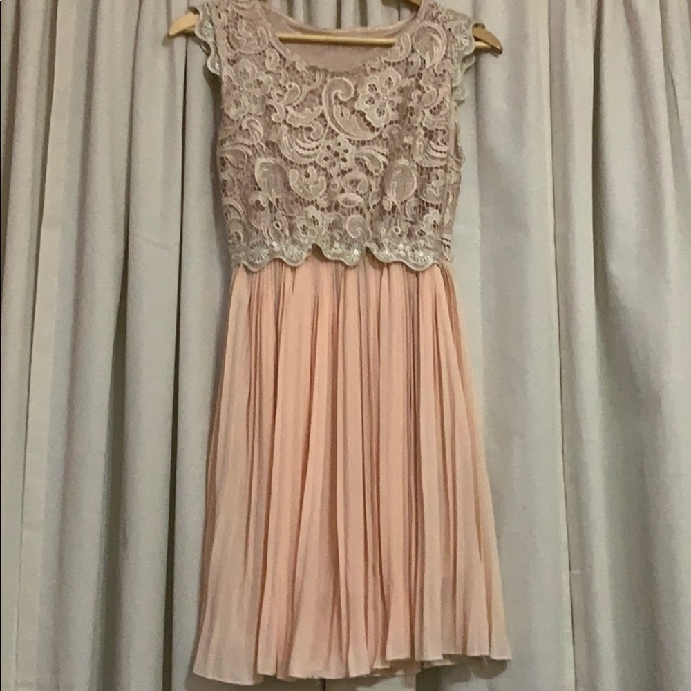 Light pink lace and chiffon mini